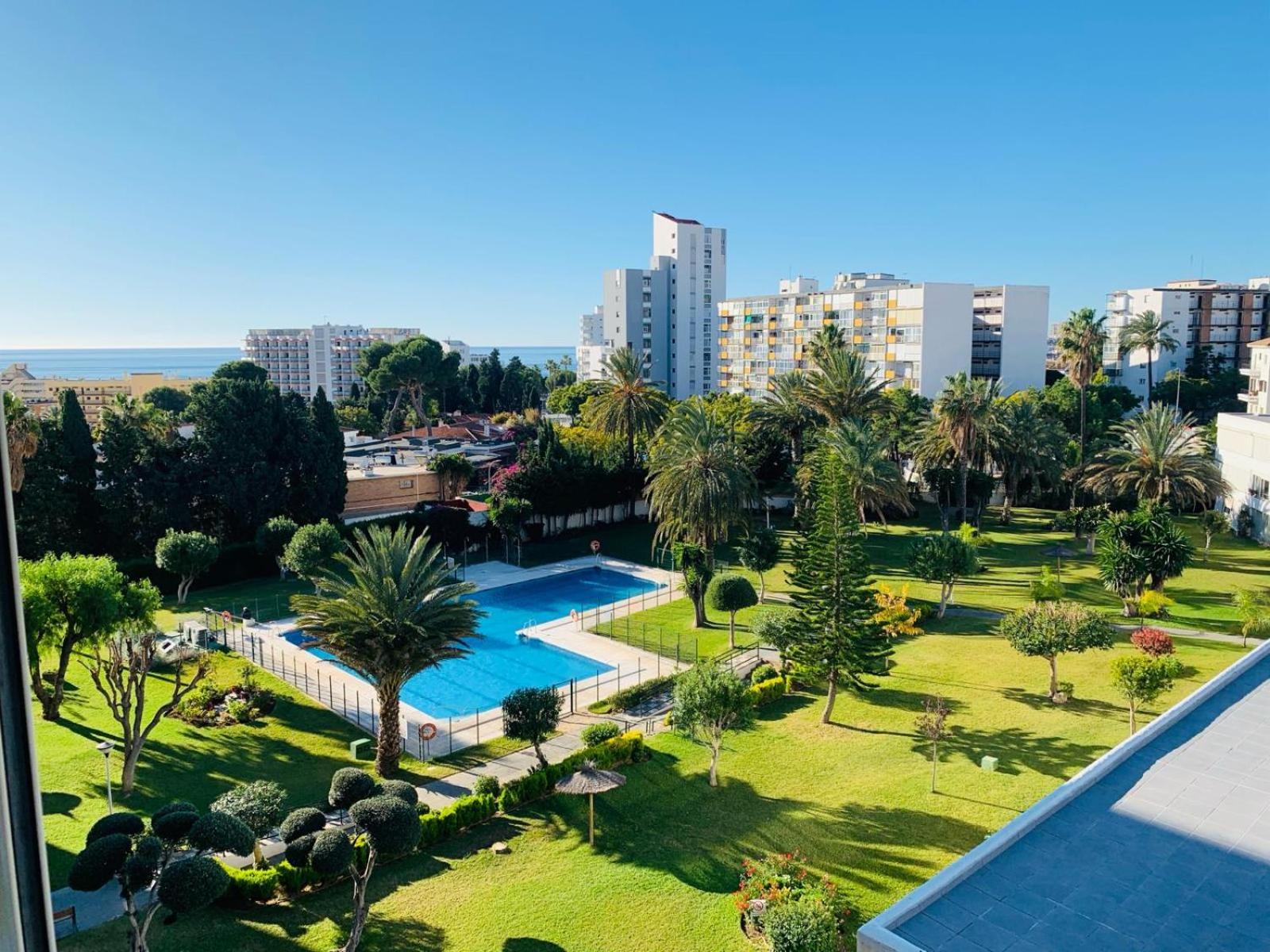 Appartamento Apartamento en urbanización con fantásticas vistas Benalmádena Esterno foto